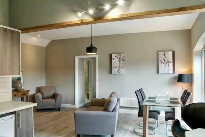 Queensgate Holiday Apartment , Beverley With Parking Экстерьер фото